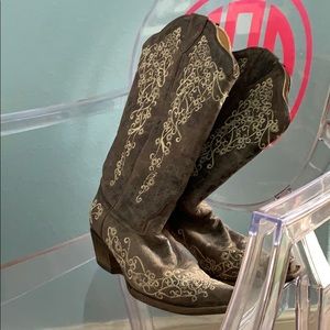 Women’s corral boots